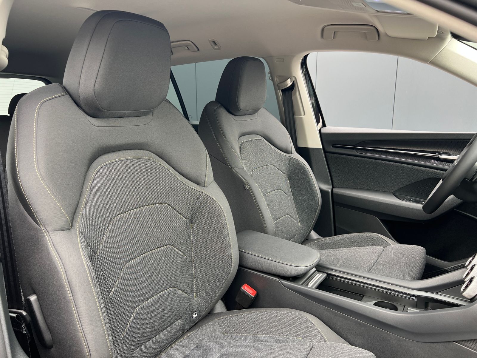 Fahrzeugabbildung SKODA Kodiaq Selection 2.0 TDI DSG *AHK, Kamera, Navi*