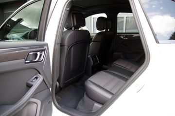Porsche Macan T*Pano,ACC,Apple,BOSE,Carbon,SWA,Tempolim.