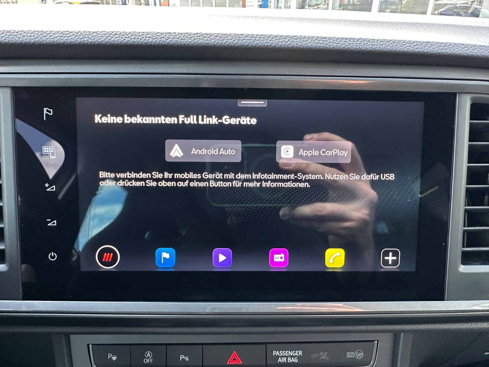 Fahrzeugabbildung CUPRA Ateca 1.5 TSI LED/Navi/APP/SHZG/LENKRADHZG/RFK