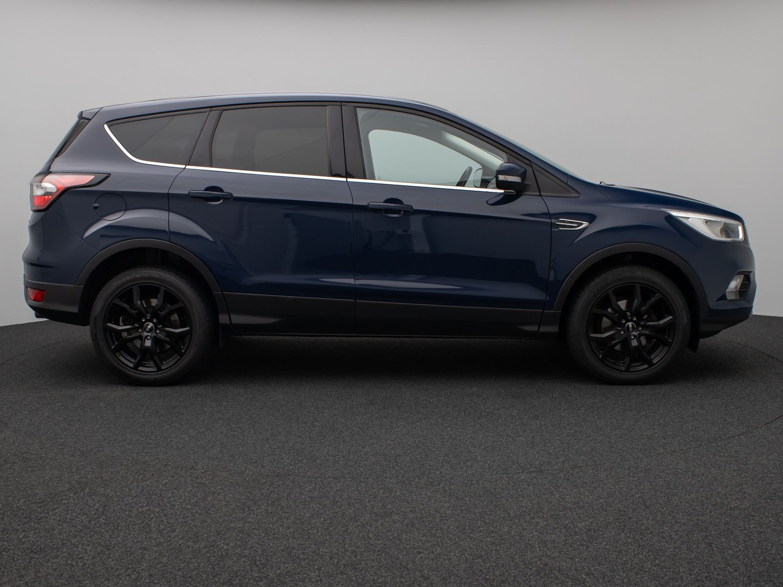 Fahrzeugabbildung Ford Kuga Trend AHK Sitzhzg PDC Tempomat 8Fach