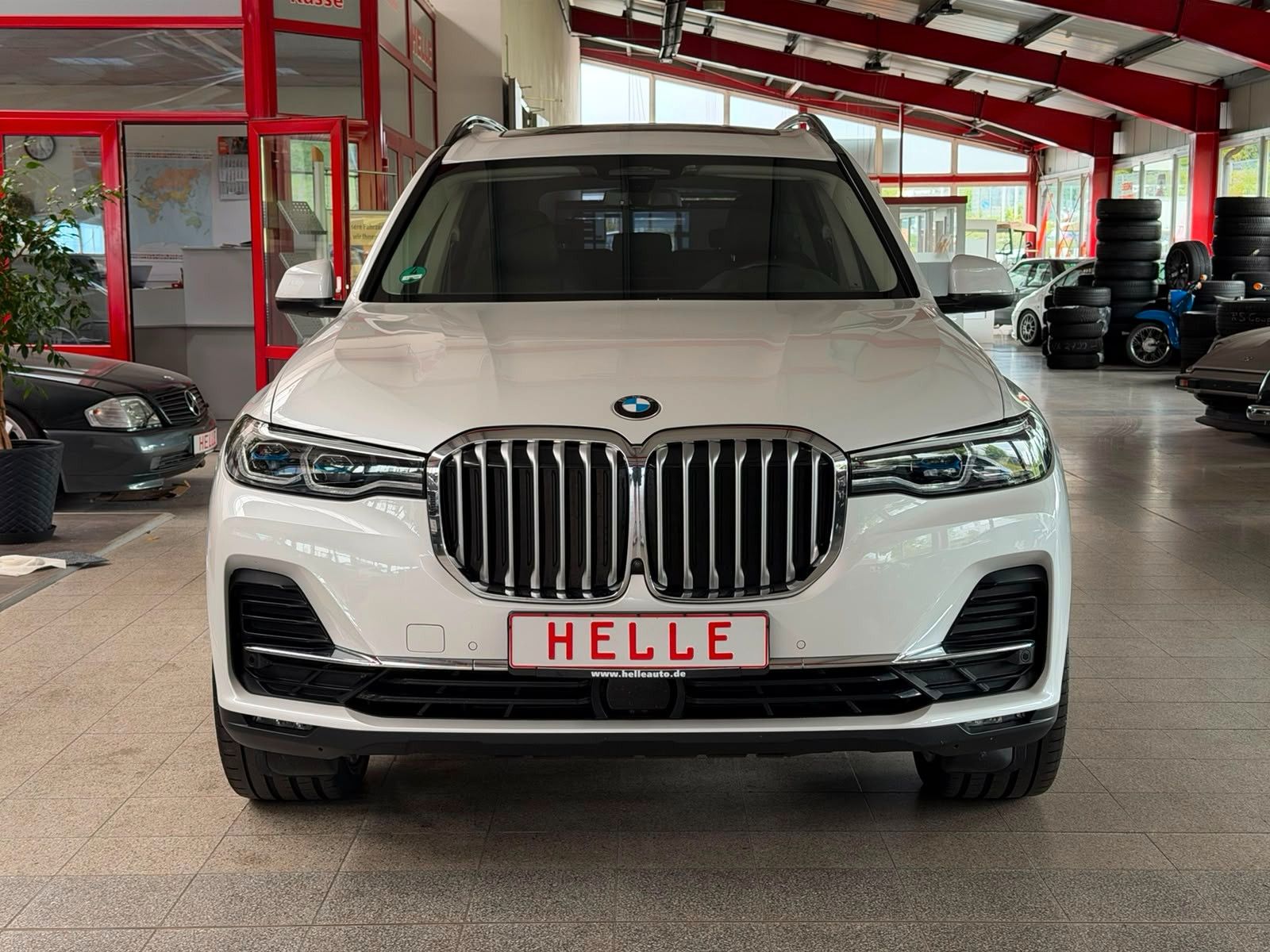 BMW X7 xDrive 40i AHK 7-SITZE 360° PANO MEMORY LASER foto 2
