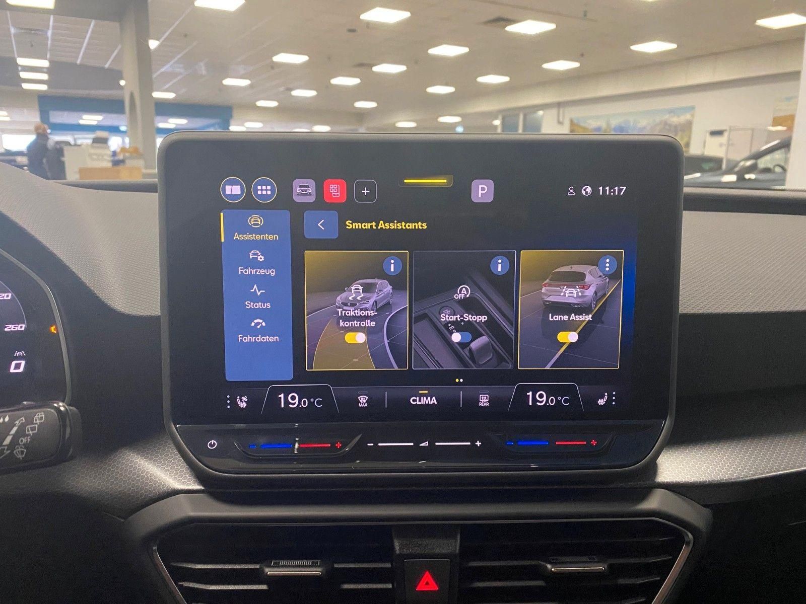 Fahrzeugabbildung SEAT Leon 1.5 TSI STYLE+R Kamera+ACC+3 Zonen KLIMA+BC
