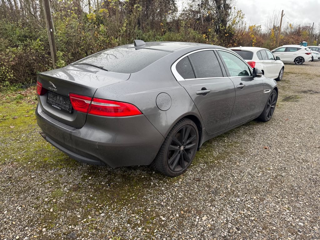 JAGUAR Xe – Bild 7 von 14
