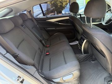 BMW 520 Gran Turismo - 10