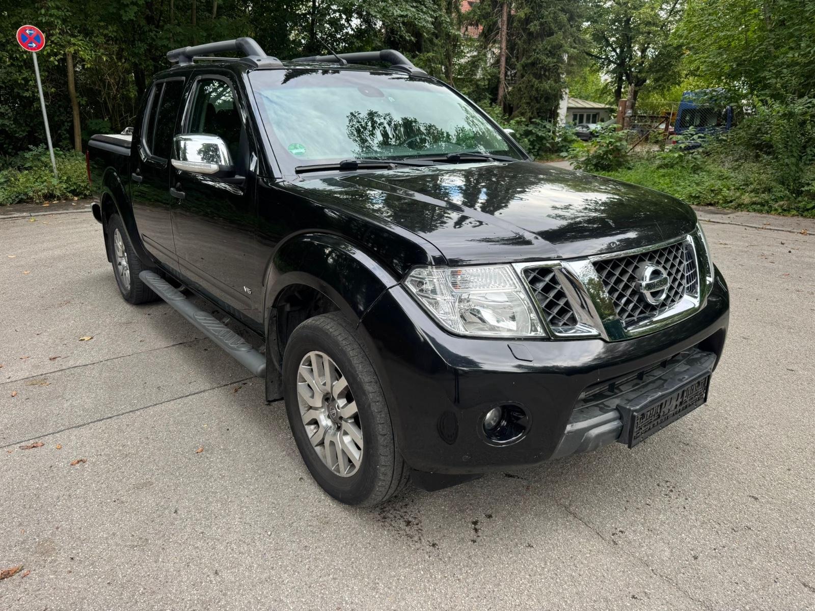 Nissan Navara Pickup Double Cab LE V6 4X4 ÖLVERLUST