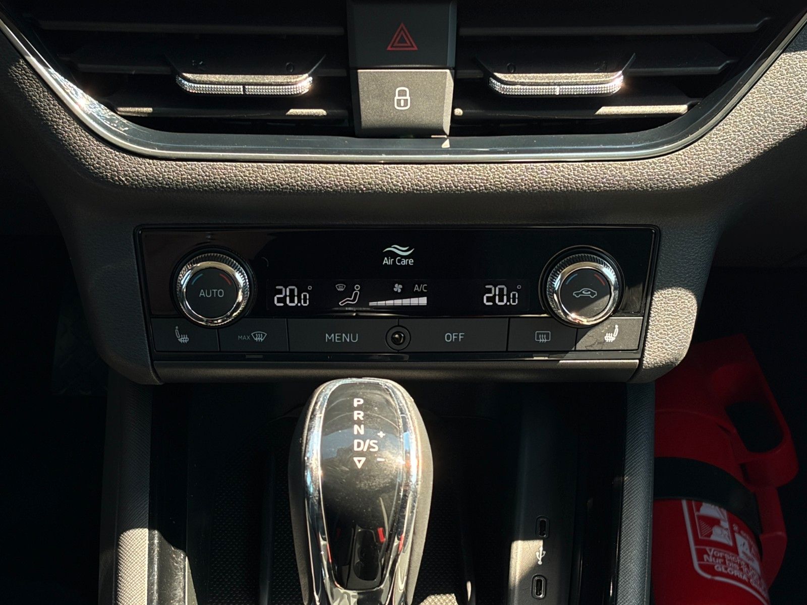 Fahrzeugabbildung SKODA Kamiq 1.0 TSI DSG Style CarPlay LED ACC CAM LHZ