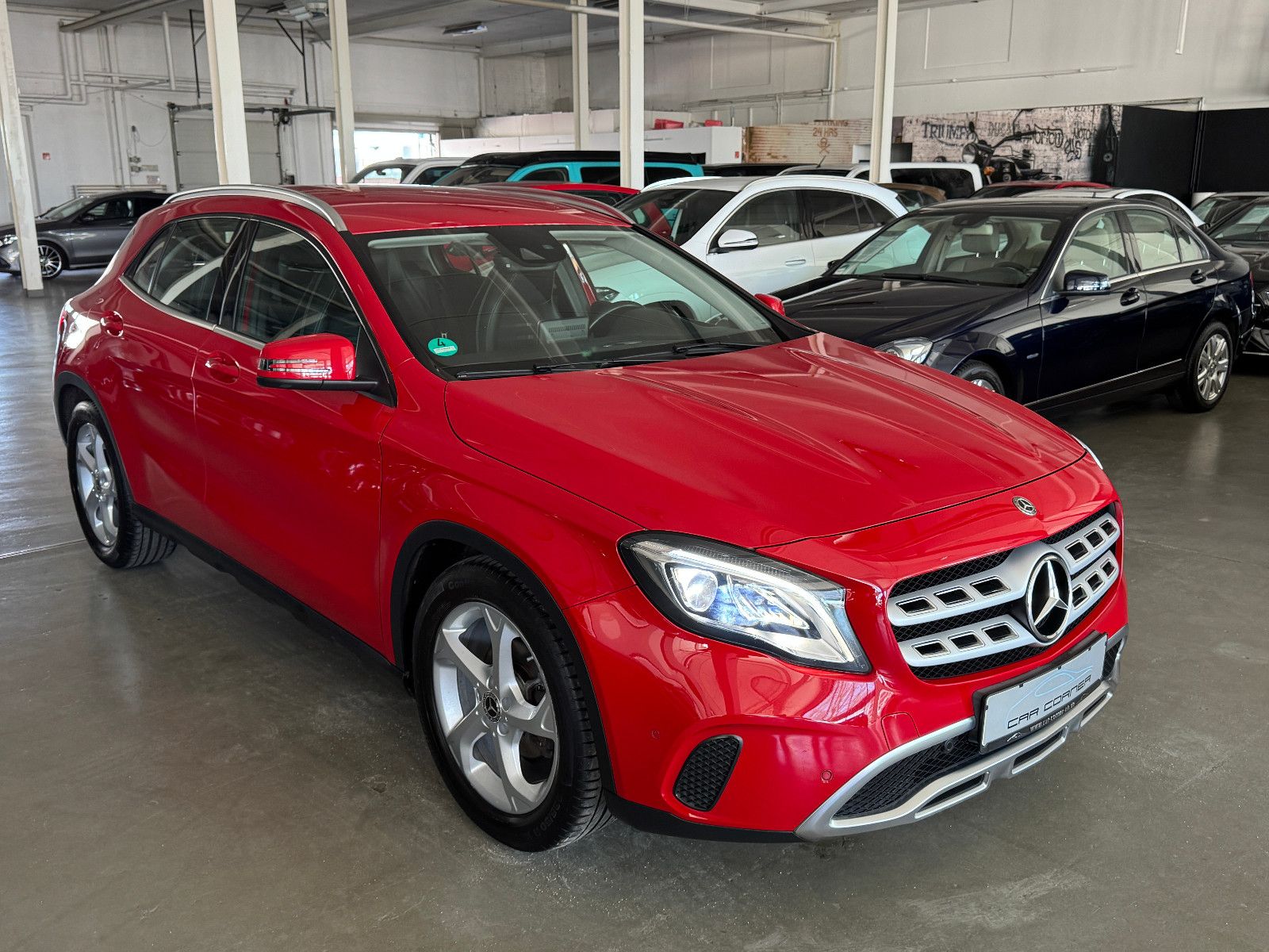 Fahrzeugabbildung Mercedes-Benz GLA 200 7G-DCT SPORTPAKET URBAN NAVI LED KAMERA