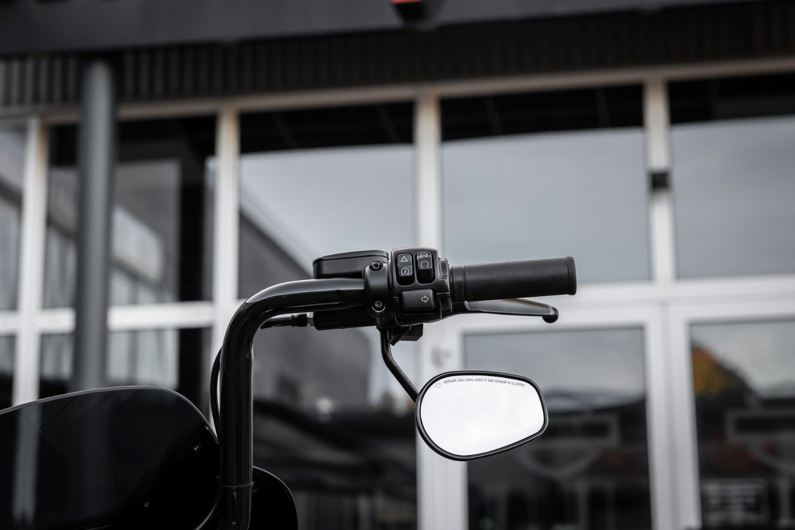 Fahrzeugabbildung Harley-Davidson FLSS SOFTAIL SLIM S 110 cui - Kesstech - Ape