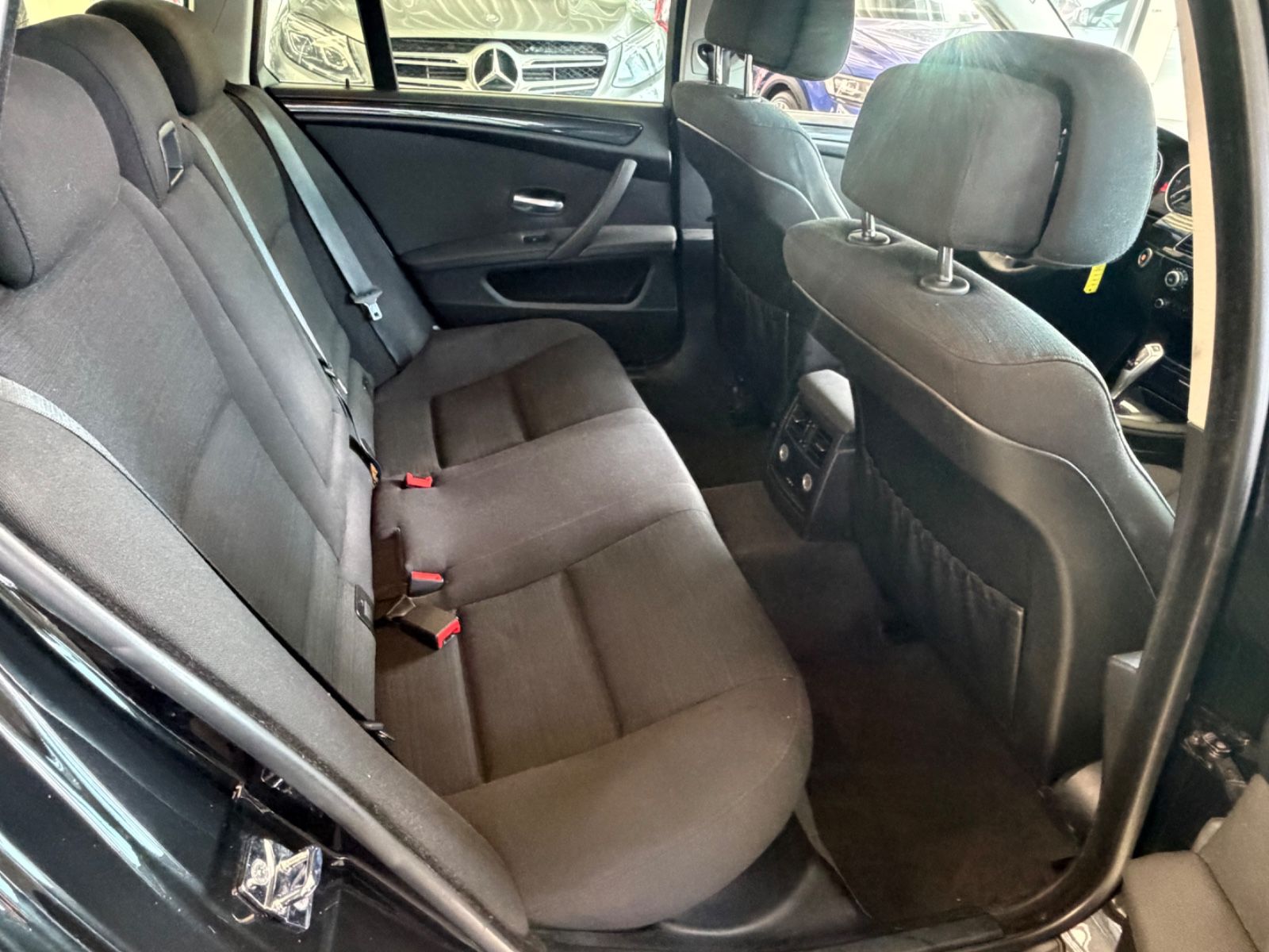 Fahrzeugabbildung BMW 520 5 Touring 520 d