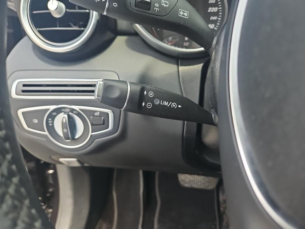 Fahrzeugabbildung Mercedes-Benz C 300 T Avantg. AHK Totwi. Pano Navi LED SHZ KAM