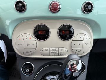 Fahrzeugabbildung Fiat 500 Lounge 1.2  Dualogic Panorama PDC Klima uvm