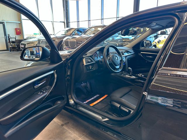 MYAUTOCENTER – Gebraucht- und Jahreswagen mit Werkstattservice in Pfaffenhofen BMW 320 d Sport Line *LED*PDC*Navi*