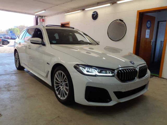 BMW 530 e M Sport*Laserlicht*Head-Up*Pano*Winter*Pak