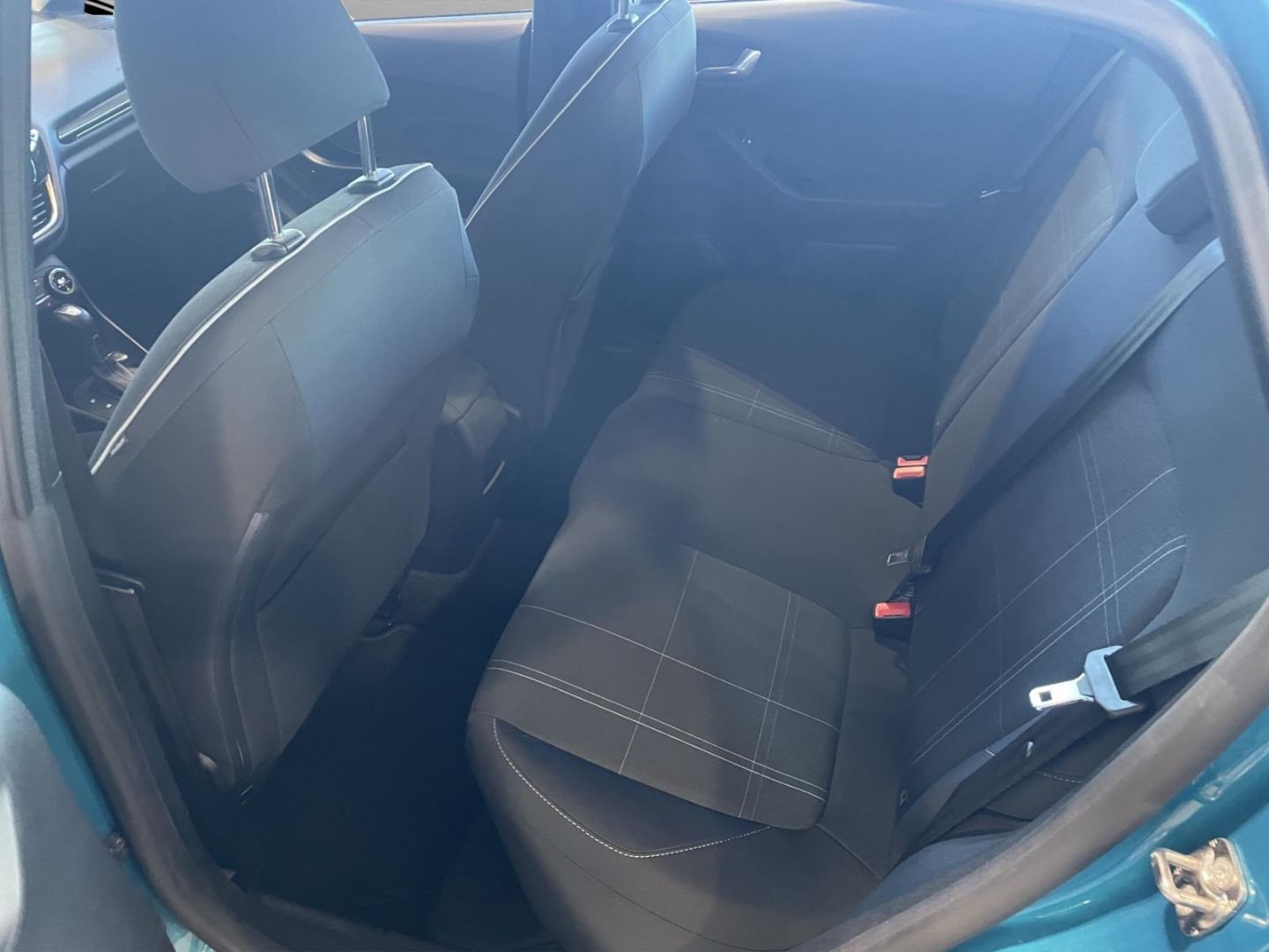 Fahrzeugabbildung Ford Fiesta Cool & Connect Apple CarPlay Android Auto