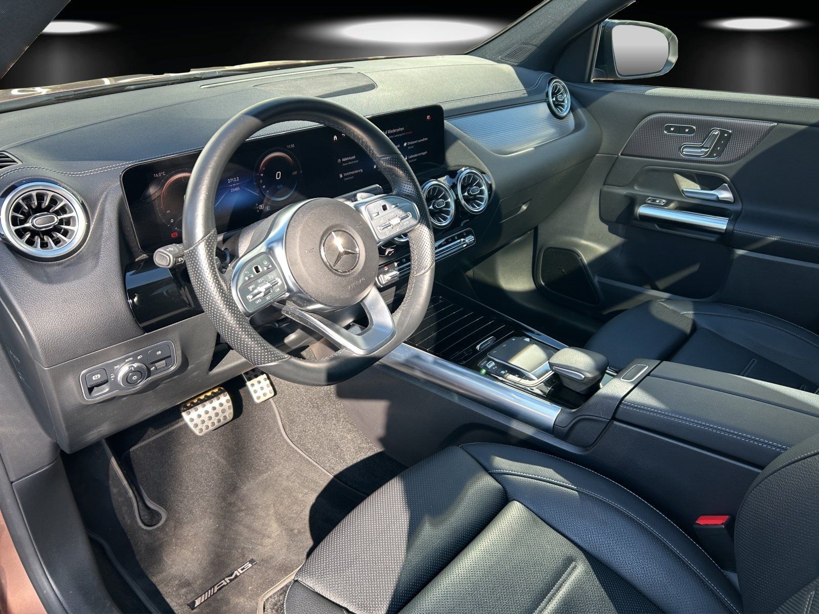 Fahrzeugabbildung Mercedes-Benz EQA250 AMG Advanc+ AHK Pano Memo KeyGo Sitzklima