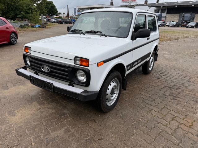 Lada Niva 4x4 1.7L *2. HAND*EURO6*SERVO*AHK*16 tkm*