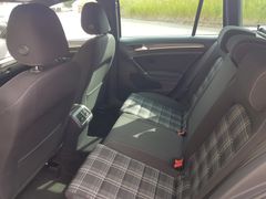 Fahrzeugabbildung Volkswagen Golf VII Variant GTD Navi LED SiHz RFK ACC AID