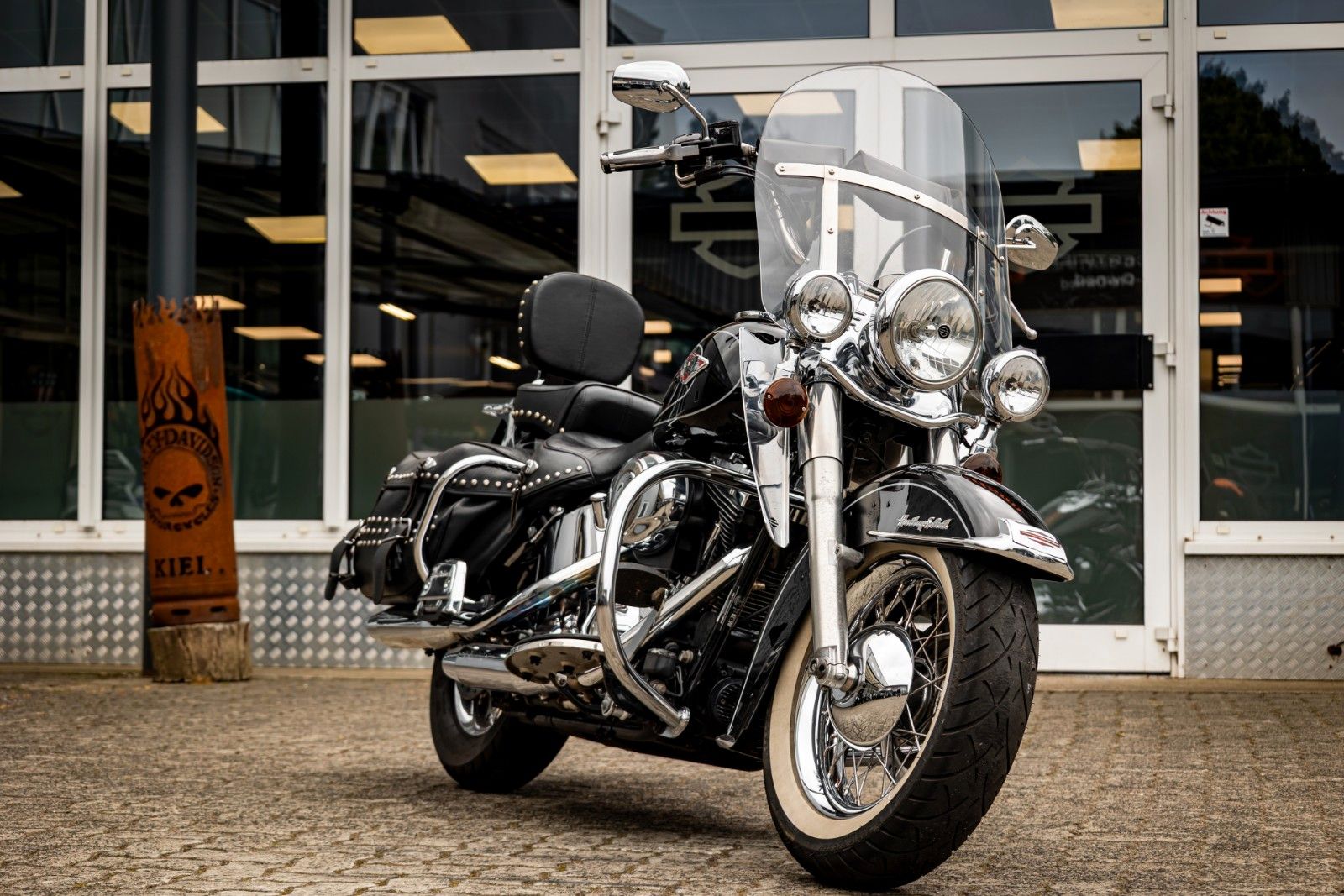 Fahrzeugabbildung Harley-Davidson Heritage Classic FLSTC 96cui - Remus -