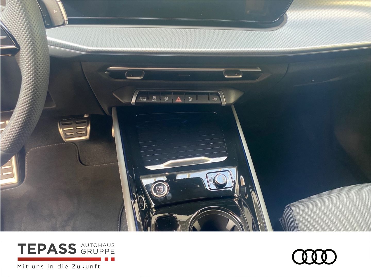 Audi Q3 Sportback e-HYBRID TECH PLUS S LINE PANO OLD foto 6