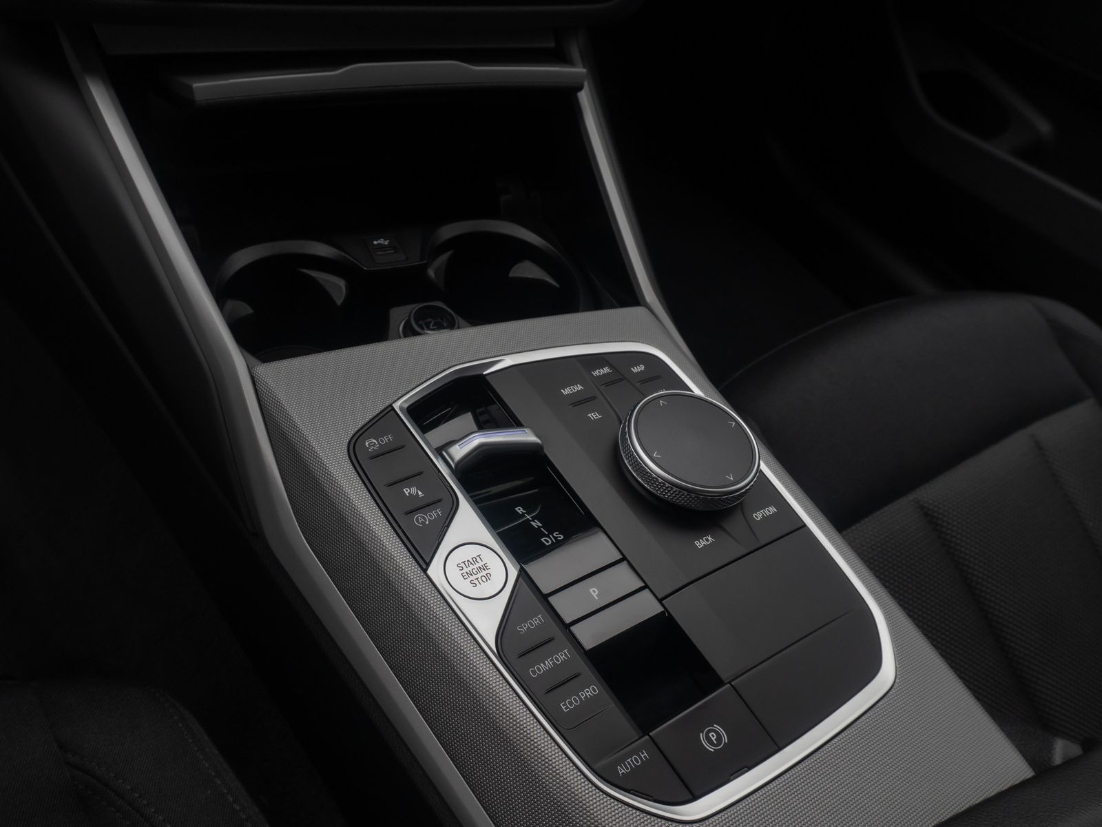 Fahrzeugabbildung BMW 320i Geschwindig DAB PDC Widscreen CockpitPlus