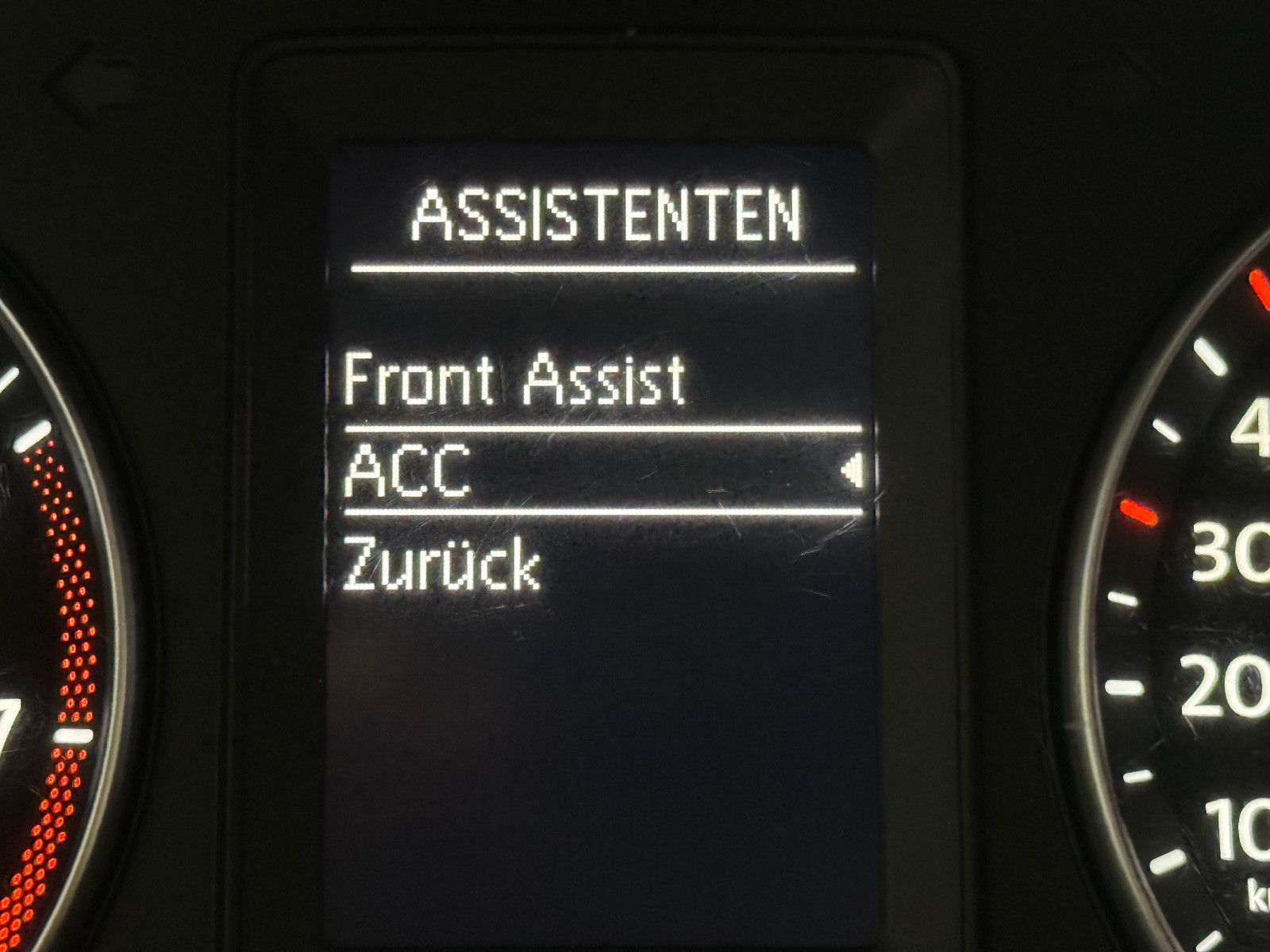 Fahrzeugabbildung Volkswagen CADDY MAXI 1.4 TGI HIGHLINE SPORTPAKET ACC VOLL