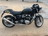 Triumph Thruxton 900 EFI Schwarz EZ 10/2009 - Offers