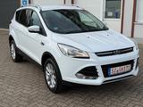 Ford Kuga Titanium 2HAND/TÜV NEU/LEDER - Ford Kuga Titanium mit Benzin-Antrieb