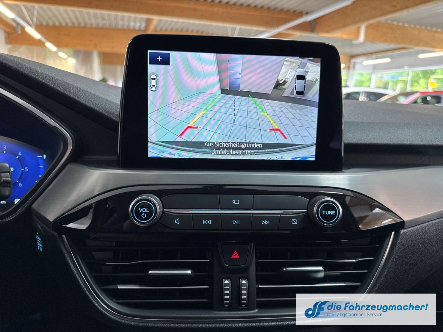 Fahrzeugabbildung Ford Kuga Titanium X Navi Digitales Cockpit Soundsyst