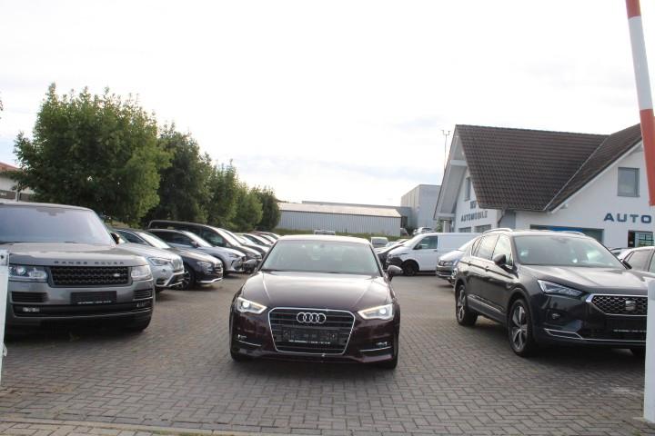 Audi A3 attraction ultra,1.Hand 48TKM!!!!,XEN,PDC,SHZ