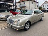 Mercedes-Benz E 230 Classic *Servo - ZV - GSD & Klima * - Mercedes-Benz E 230 aus 1996