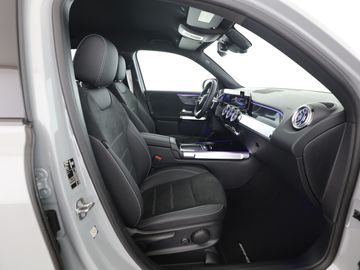 Mercedes GLB 180 - 10