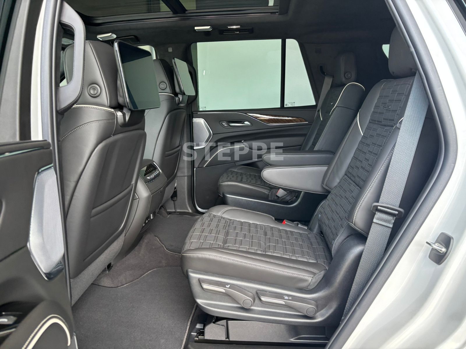 Cadillac Escalade 6.2 V8 Sport Platinum EU-Navi Luftfed.