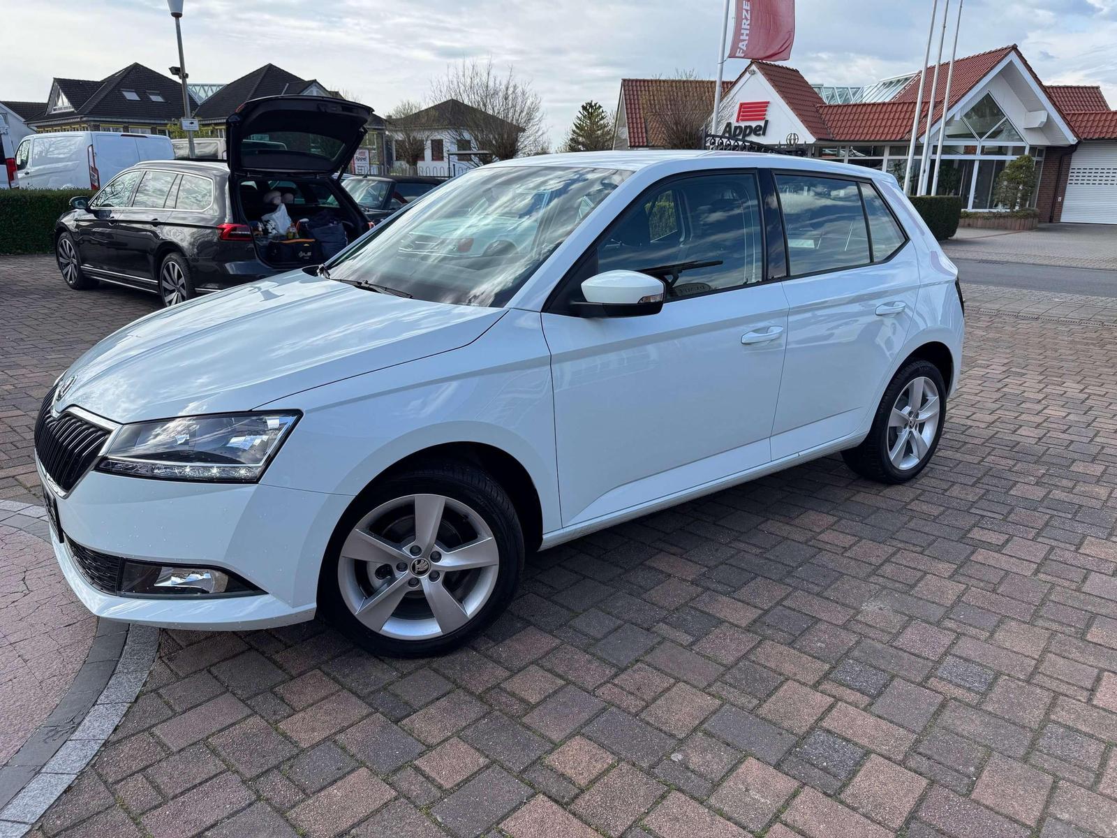 Skoda Fabia 1,0 Cool Plus     nur140KM     wie Neu KLI