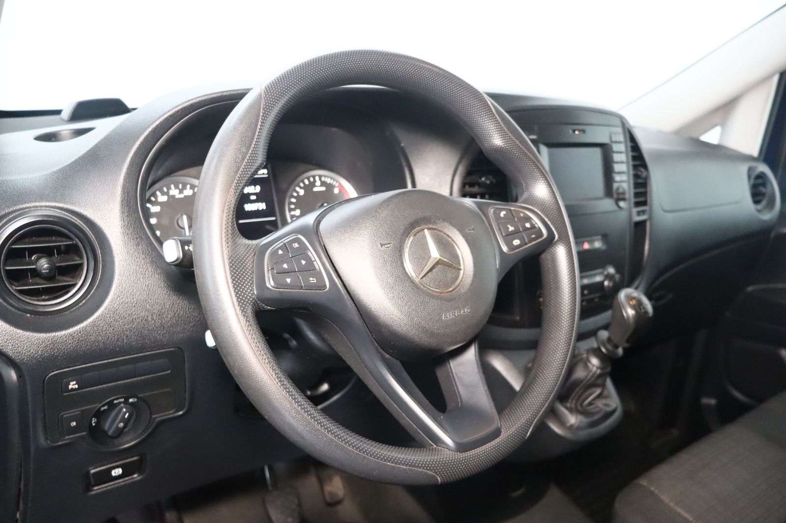 Fahrzeugabbildung Mercedes-Benz Vito 116 CDI lang * LED * Navi