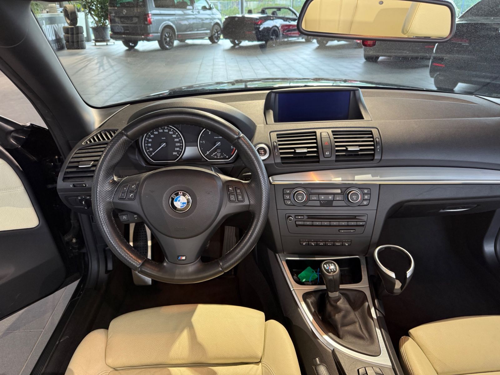 Fahrzeugabbildung BMW 120d Cabrio M Sport *Xenon*NaviProf * PDC*KomfZ*