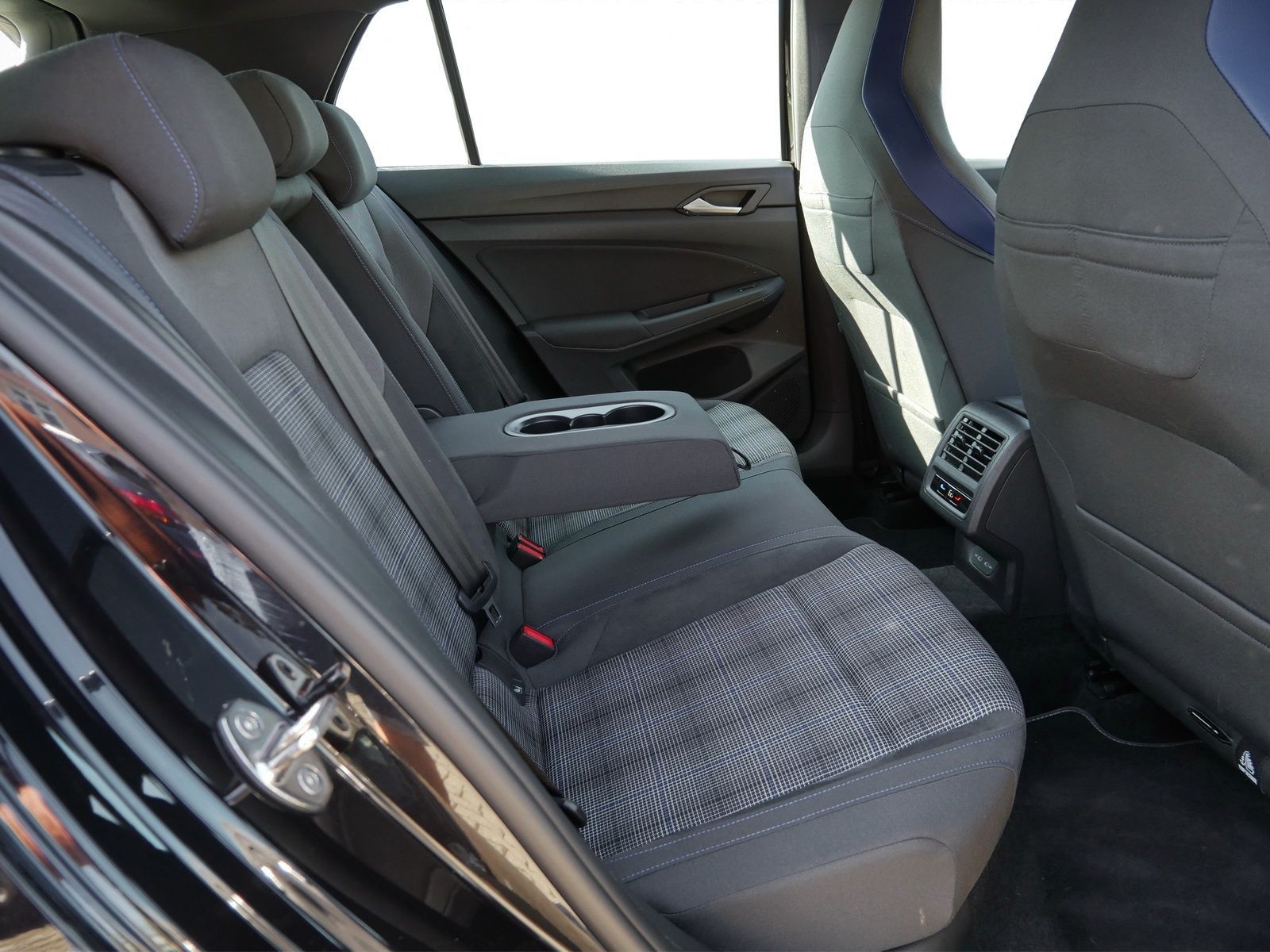 Volkswagen Golf - Bild 17