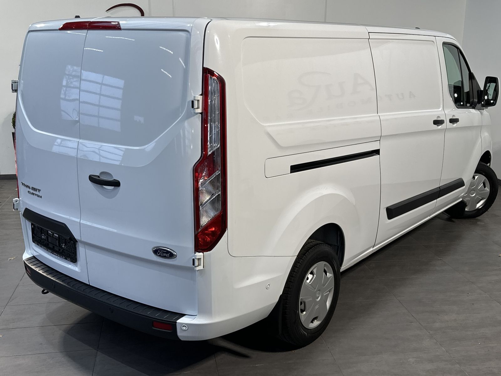 Fahrzeugabbildung Ford Transit Custom 300 L2H1 KAMERA+SICHT-PAKET+PP
