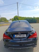 Mercedes-Benz CLA 45 AMG 4-Matic/Speedshift/LED/PDC/Carbon  - Mercedes-Benz CLA 45 AMG: Sportwagen