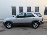 Kia Sorento*Exclusive*Autom.*4WD*2,8T*AHK*St.Hz.*uvm - silberne Kia Sorento