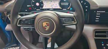 2023 Porsche TAYCAN — миниатюра 14