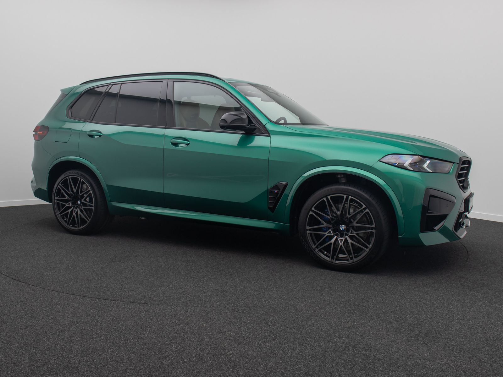Fahrzeugabbildung BMW X5 M Competition Panorama Belüftung Individual