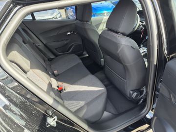 Peugeot 2008 - 8
