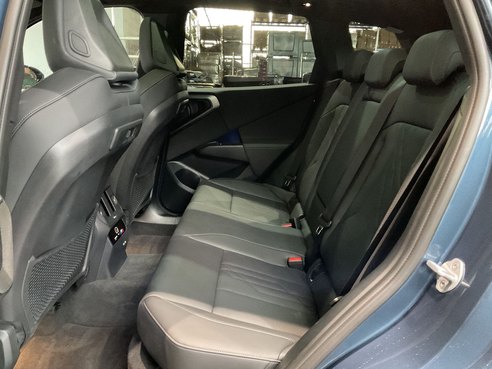 Fahrzeugeinzelansicht 13 Fahrzeugabbildung BMW X3 20 xDrive Harman Kardon, Standheizung, Panora