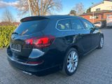 Opel Astra Sports Tourer 1.6 Turbo OPC Line - Opel Astra aus 2012: Opc