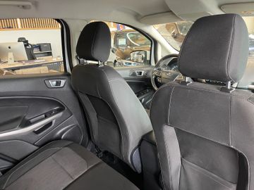 Ford EcoSport Cool & Connect Aut. *NAVI*DAB*PDC*SHZ*