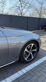 Mercedes-Benz E 220 d Limousine Autom. - - Mercedes-Benz E 220 Gebrauchtwagen in Düsseldorf