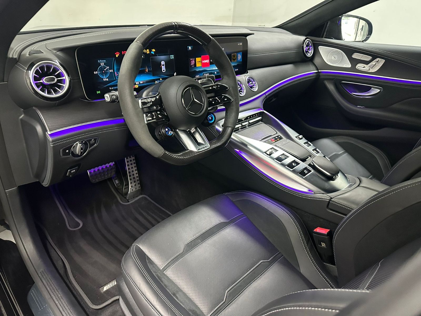Fahrzeugabbildung Mercedes-Benz GT 63  S E Performance *PANO*AERODYNAMIK*CARBON*