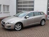 Volvo V60 D3 Summum - Volvo V60 aus 2011