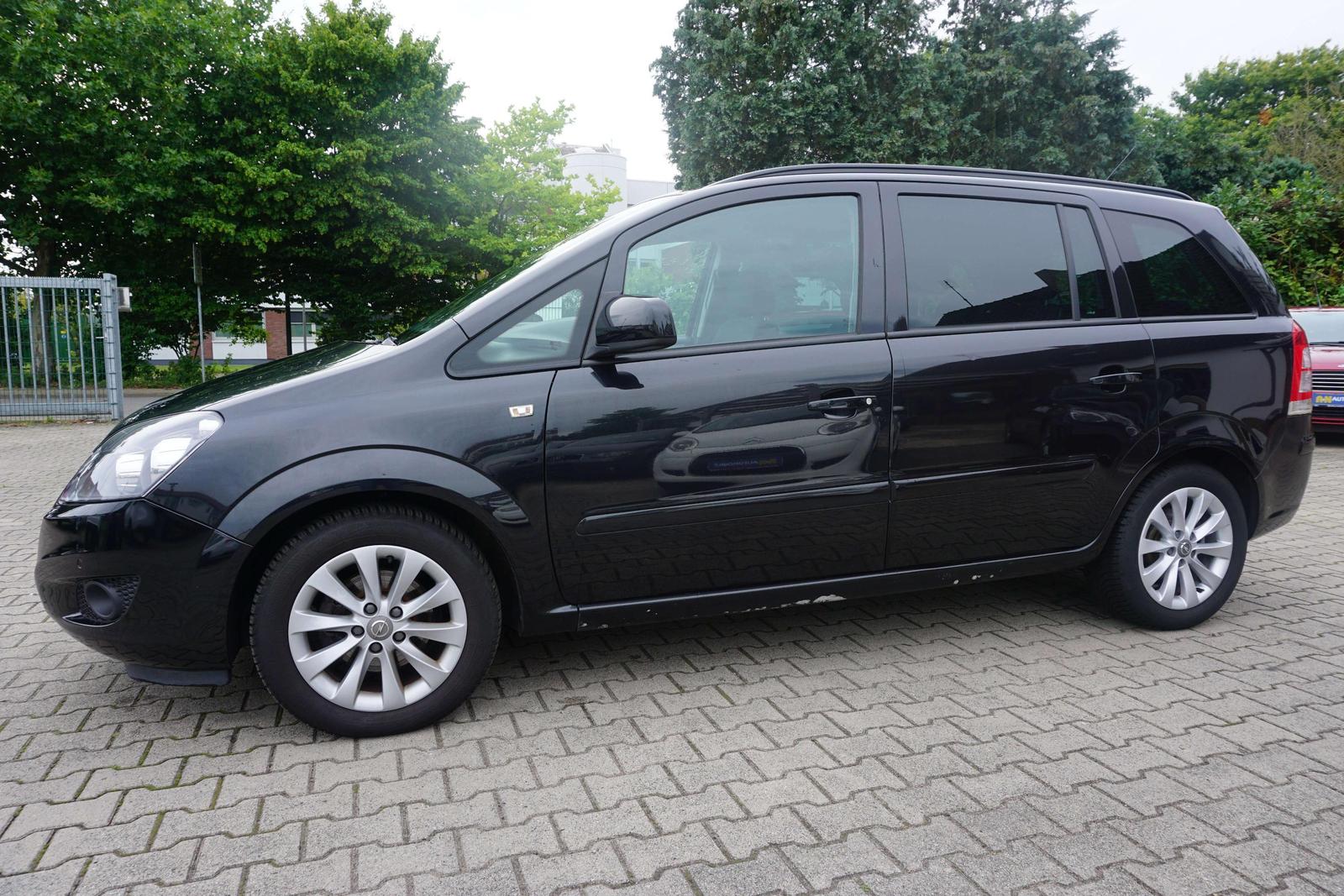 Opel Zafira Family /KLIMA/EURO5/SCHECKHEFT/TÜV NEU/