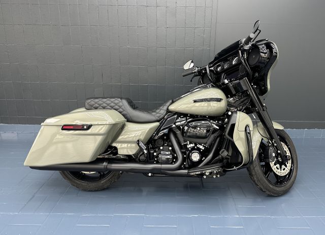 Harley-Davidson Street Glide FLHTK Ultra Limited CUSTOM*CVO-HECK